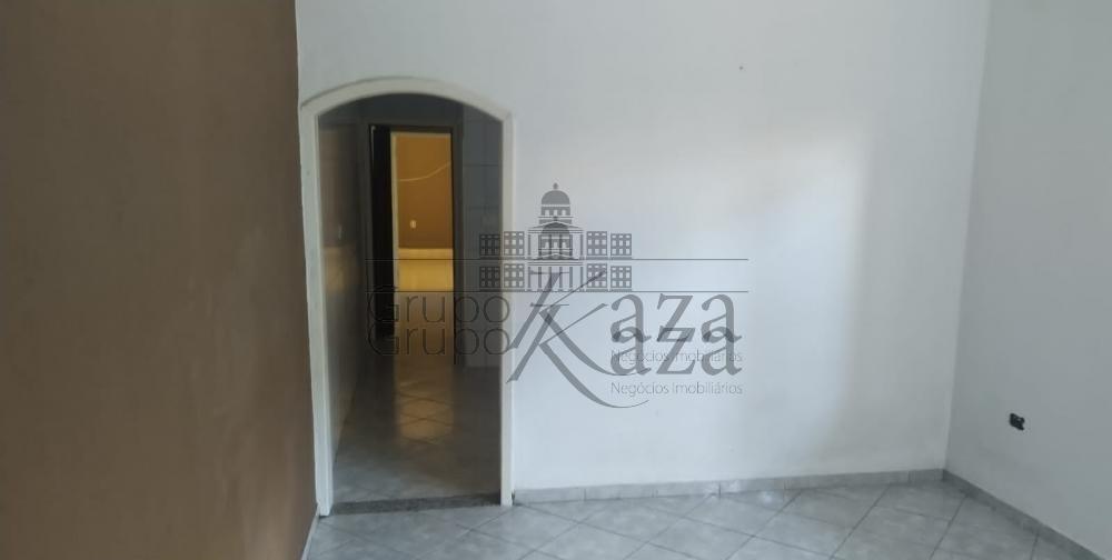 Foto 3 de Casa Padrão em Conjunto Residencial Galo Branco, São José dos Campos - imagem 3