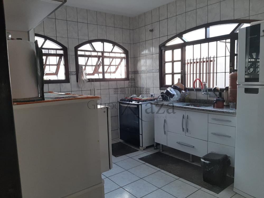 Foto 6 de Casa Padrão em Jardim Altos de Santana I, Jacareí - imagem 6