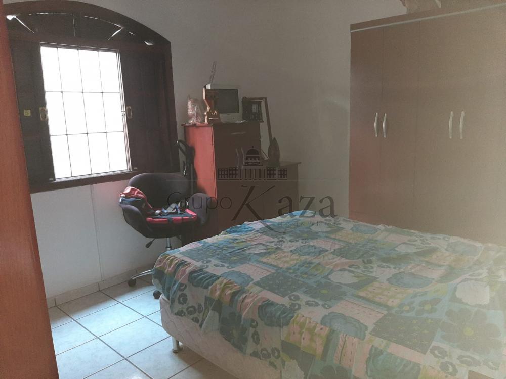 Foto 8 de Casa Padrão em Jardim Altos de Santana I, Jacareí - imagem 8