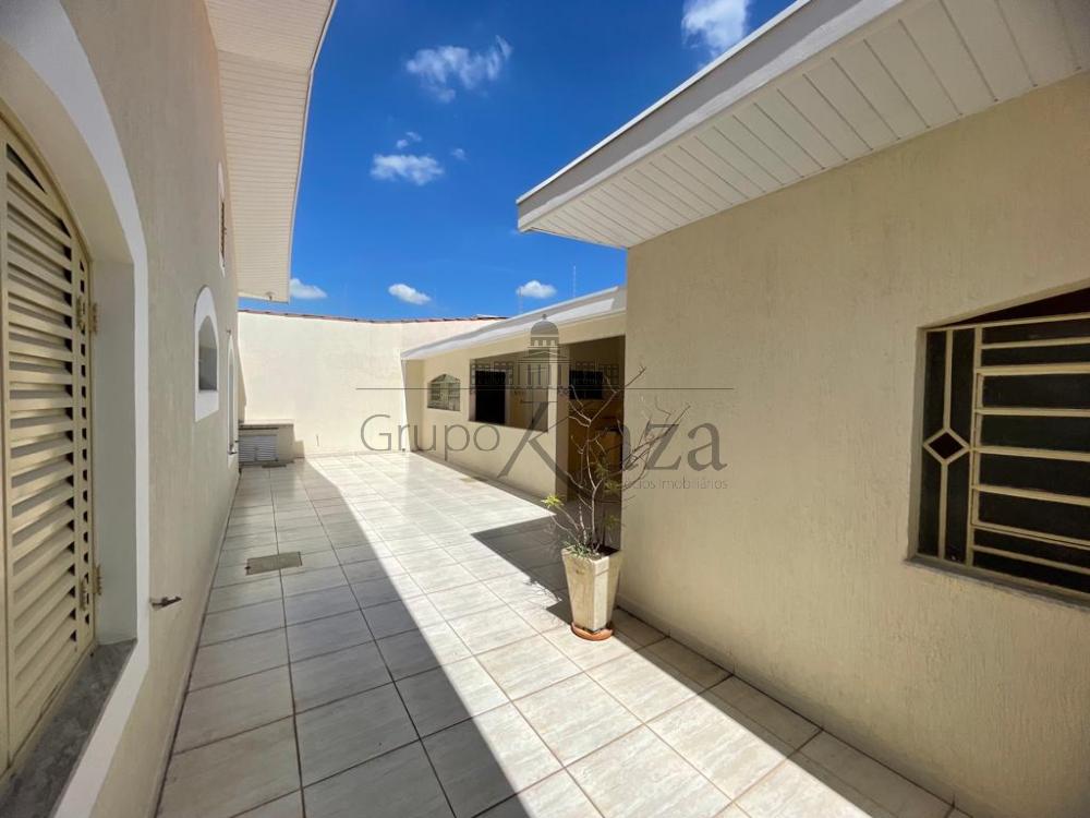 Foto 11 de Casa Padrão em Parque Itamarati, Jacareí - imagem 11