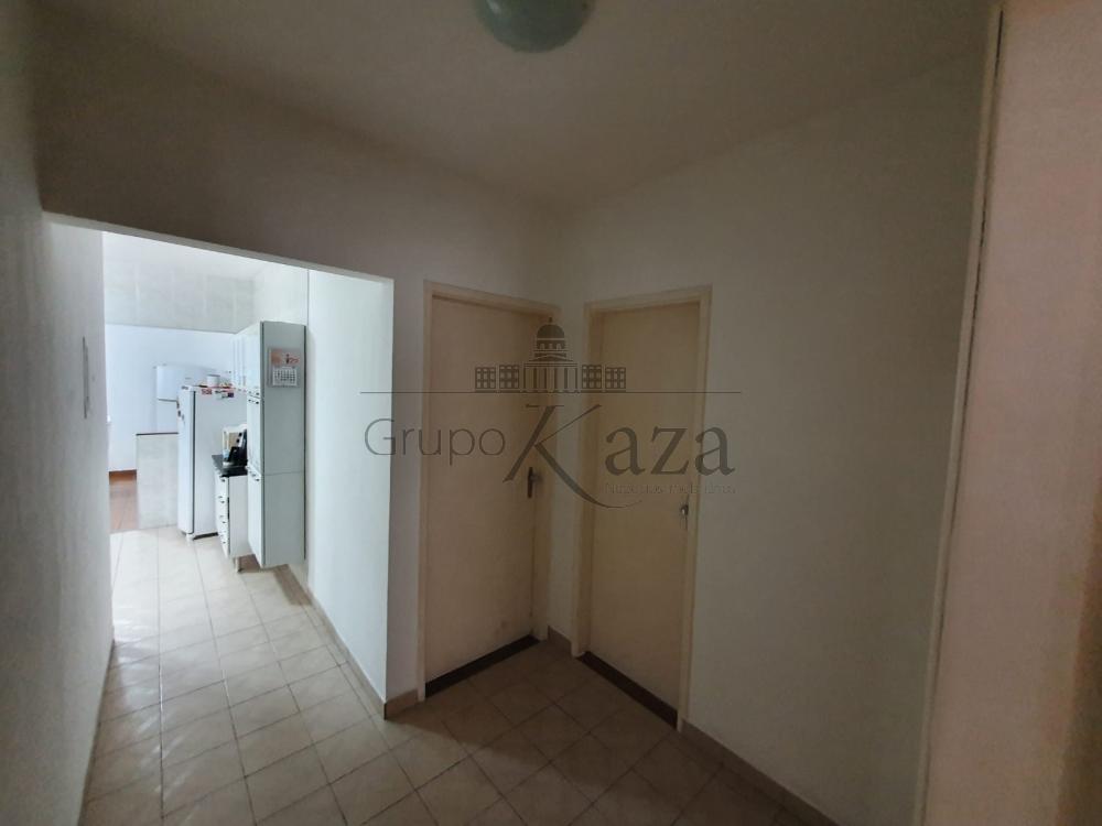 Foto 8 de Casa Padrão em Jardim Altos de Santana, São José dos Campos - imagem 8