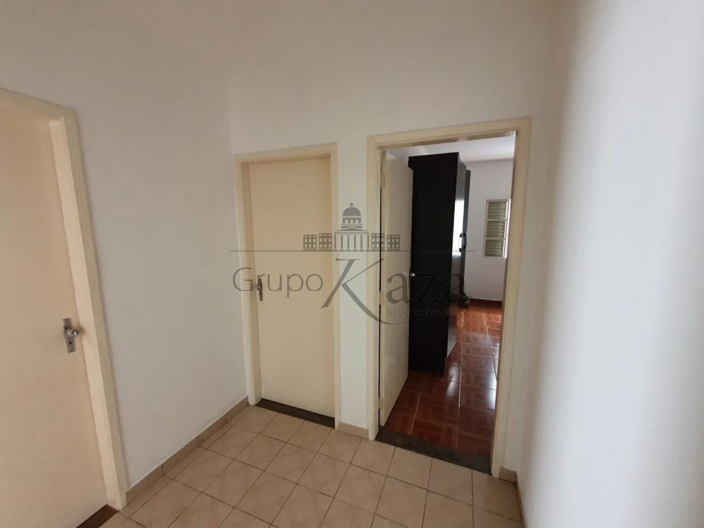 Foto 10 de Casa Padrão em Jardim Altos de Santana, São José dos Campos - imagem 10