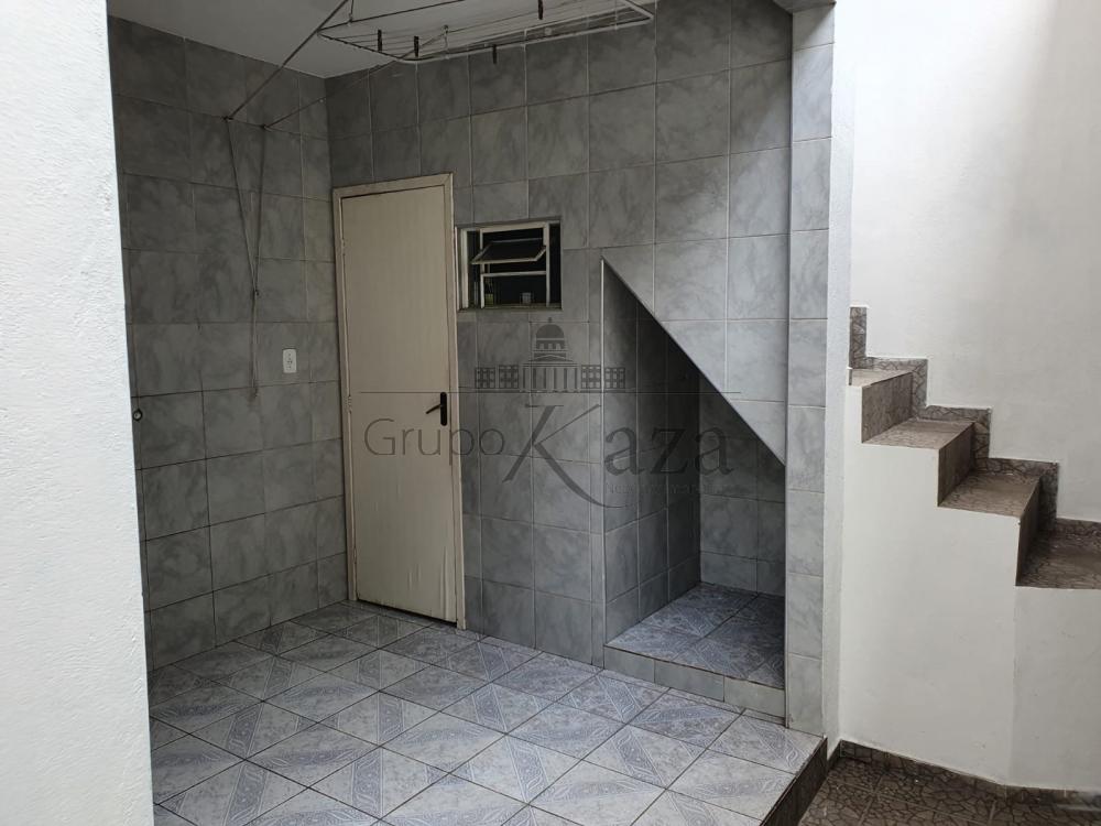 Foto 13 de Casa Padrão em Jardim Altos de Santana, São José dos Campos - imagem 13