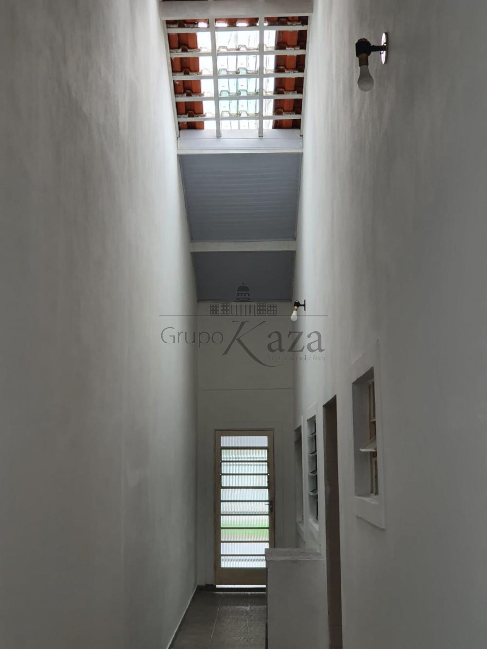 Foto 16 de Casa Padrão em Jardim Altos de Santana, São José dos Campos - imagem 16