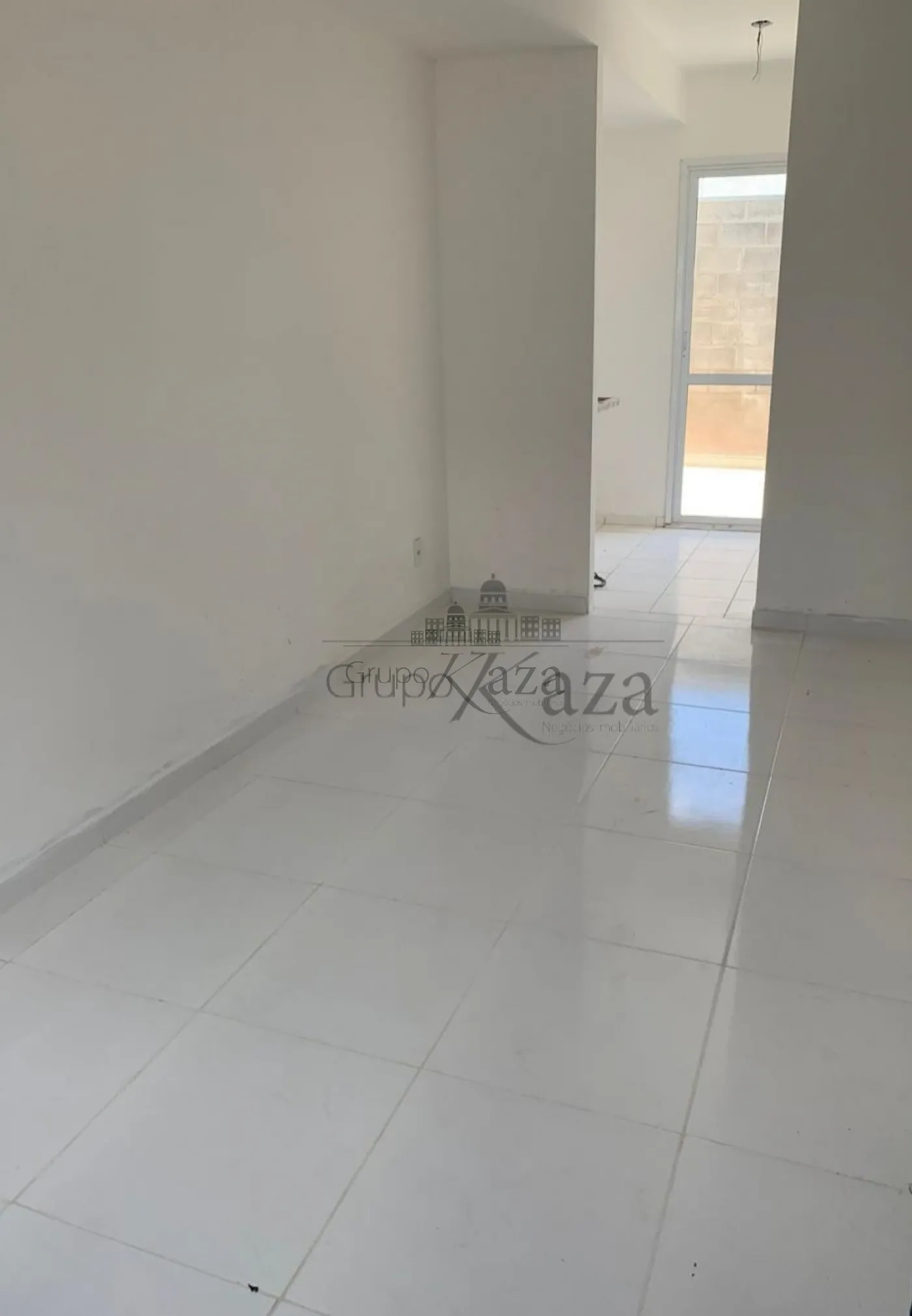 Foto 1 de Casa Condomínio em Jardim Colonia, Jacareí - imagem 1
