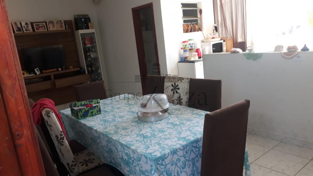 Foto 2 de Casa Padrão em Campo dos Alemães, São José dos Campos - imagem 2