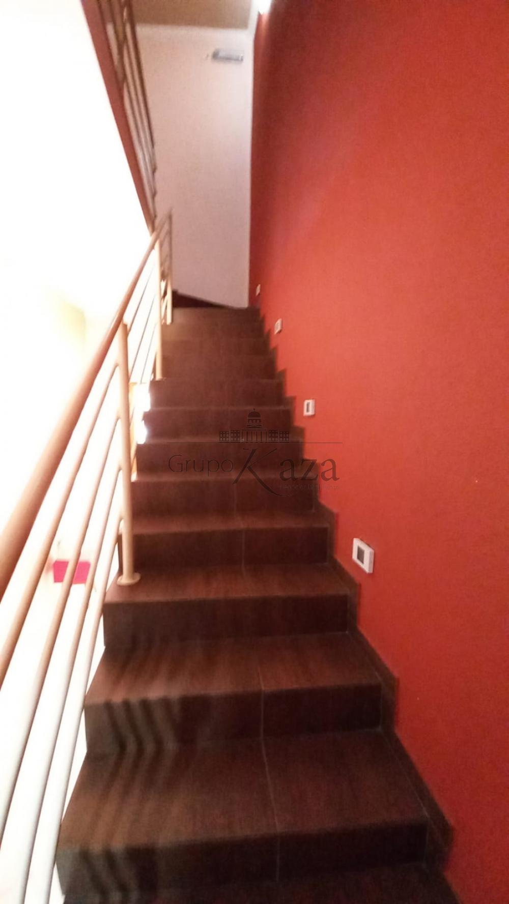 Foto 6 de Casa Sobrado em Vila Pinheiro, Jacareí - imagem 6