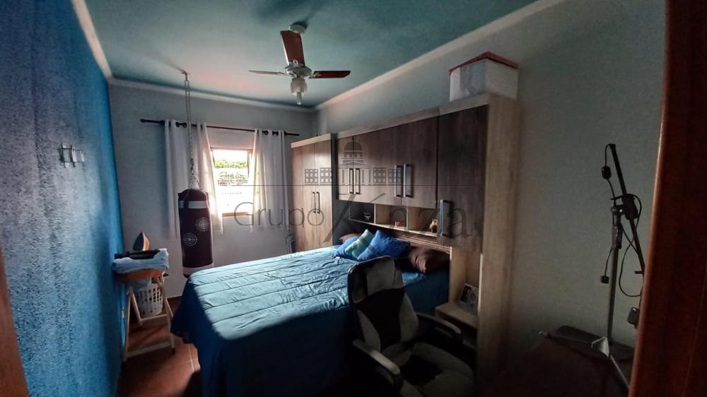Foto 10 de Casa Sobrado em Vila Pinheiro, Jacareí - imagem 10