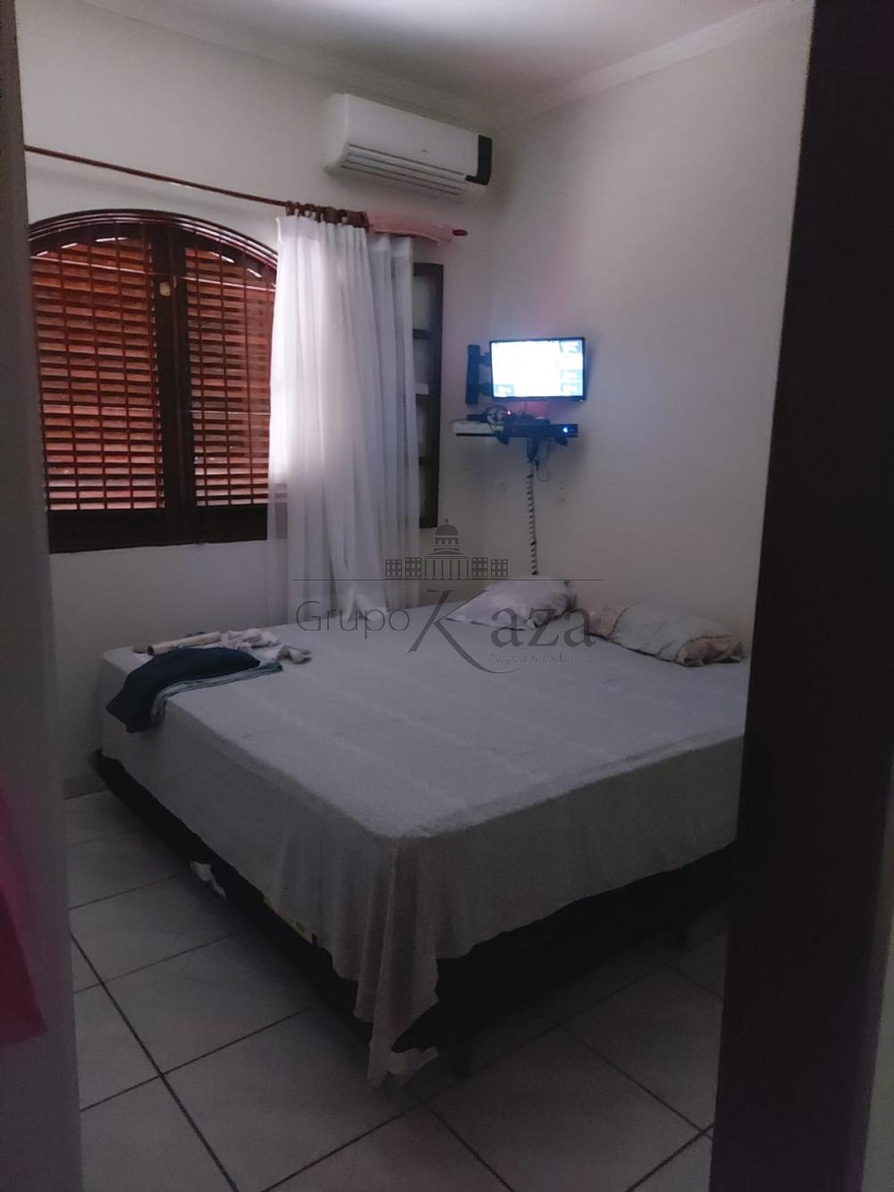 Foto 10 de Casa Sobrado em Jardim Guimarães, São José dos Campos - imagem 10