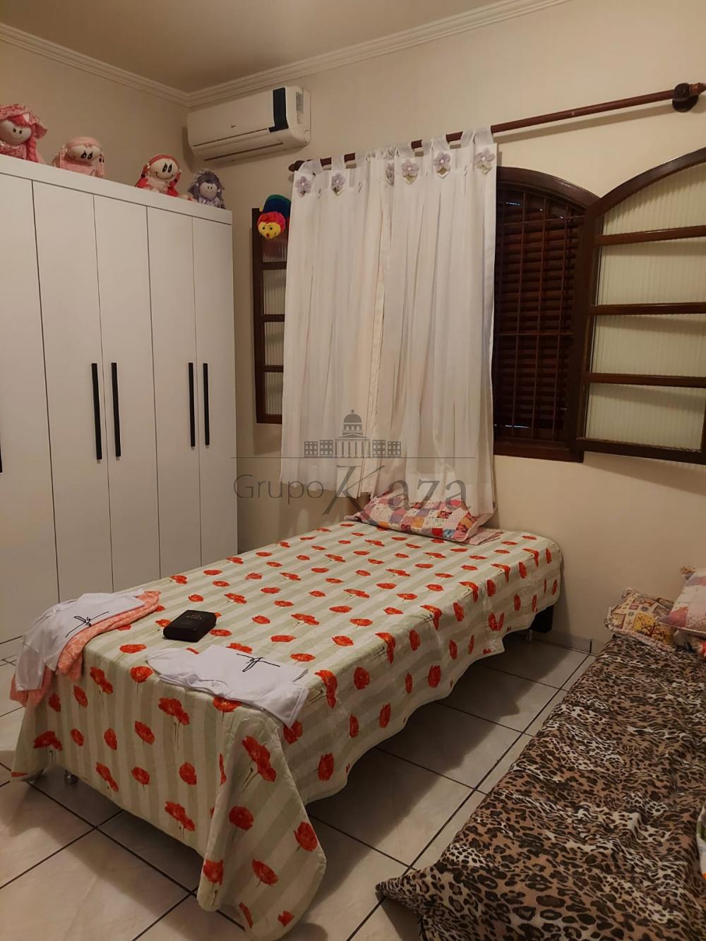 Foto 12 de Casa Sobrado em Jardim Guimarães, São José dos Campos - imagem 12