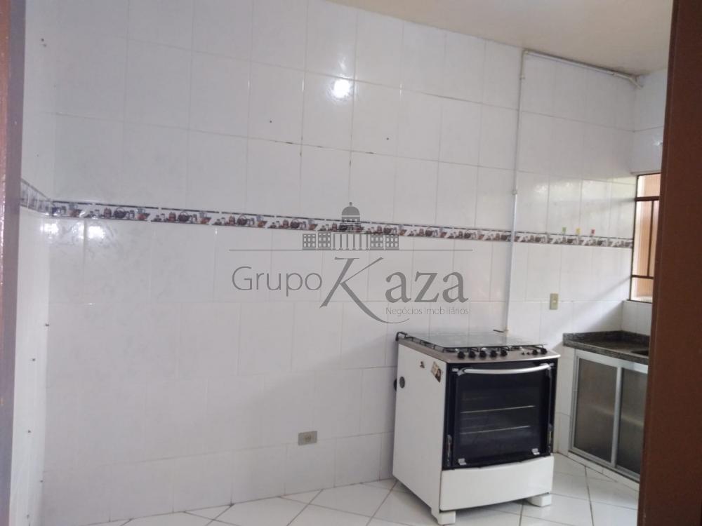 Foto 7 de Casa Padrão em Conjunto Residencial Trinta e Um de Março, São José dos Campos - imagem 7