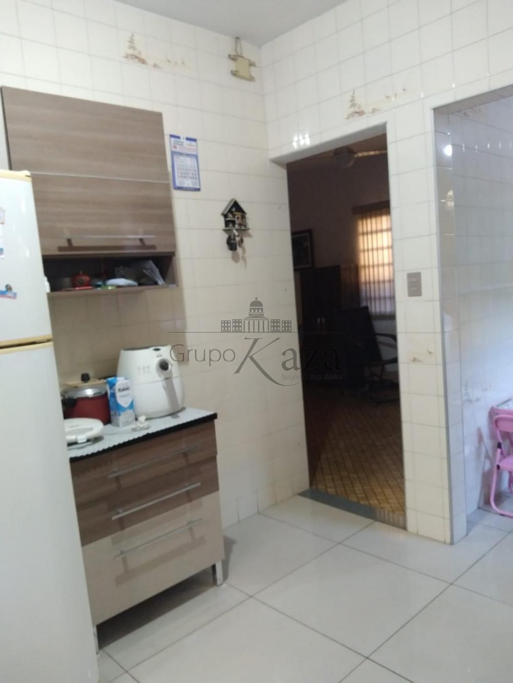 Foto 26 de Casa Padrão em Conjunto Residencial Trinta e Um de Março, São José dos Campos - imagem 26