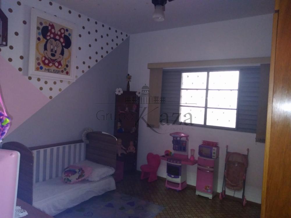 Foto 10 de Casa Padrão em Conjunto Residencial Trinta e Um de Março, São José dos Campos - imagem 10