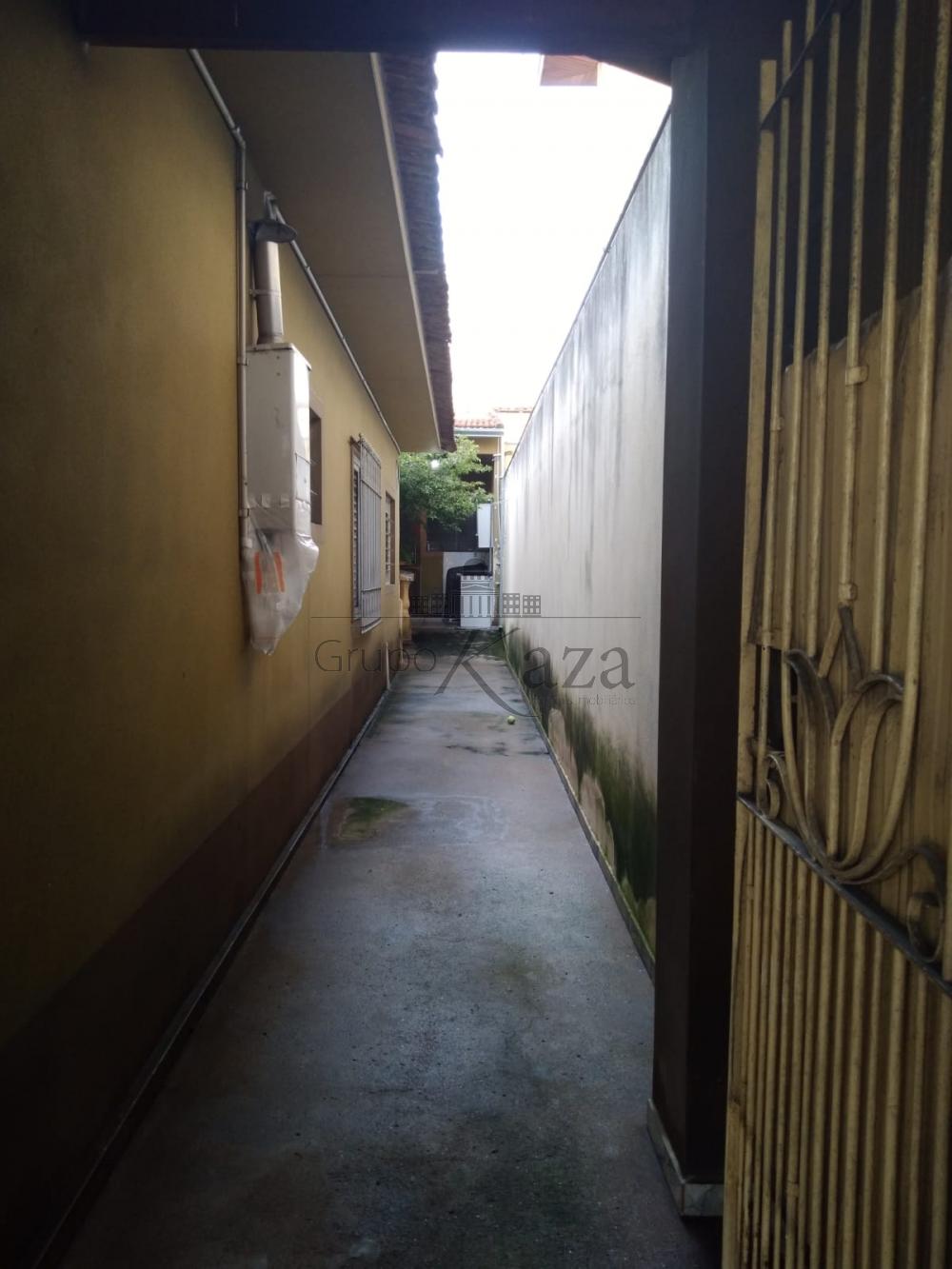 Foto 24 de Casa Padrão em Conjunto Residencial Trinta e Um de Março, São José dos Campos - imagem 24