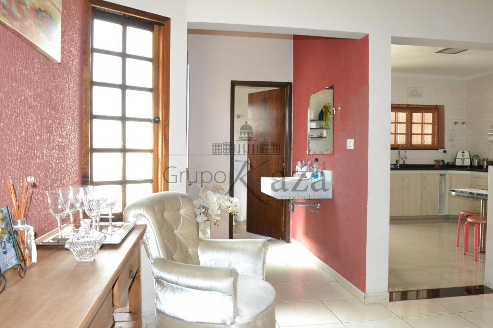 Foto 8 de Casa Sobrado em Jardim Altos de Santana I, Jacareí - imagem 8