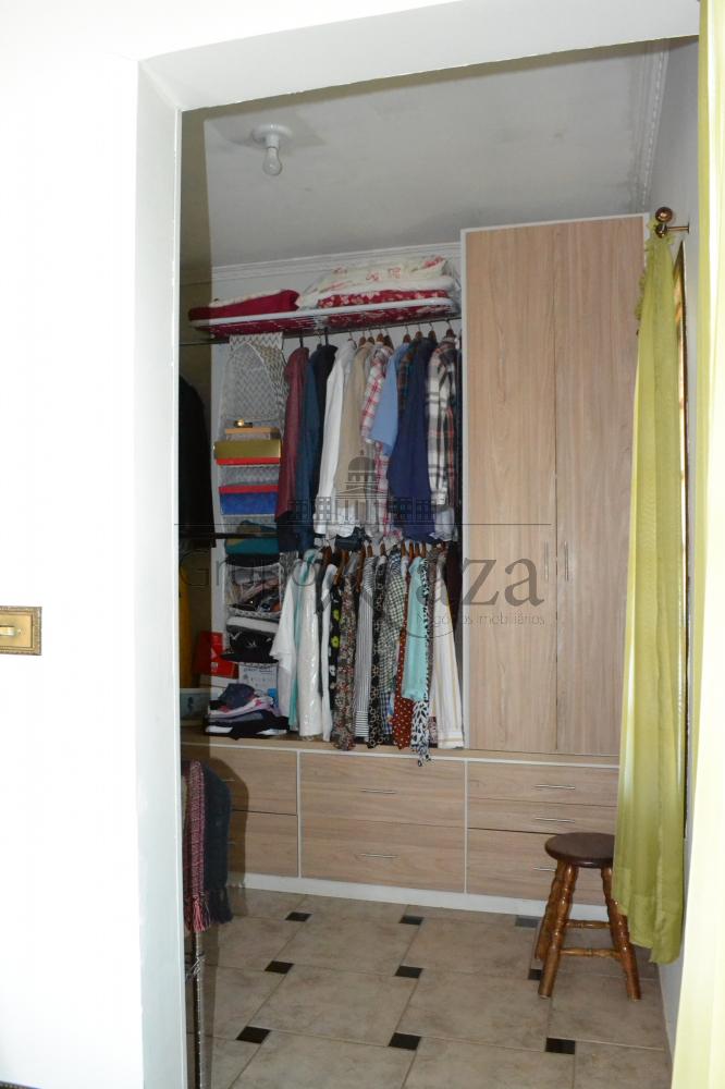 Foto 16 de Casa Sobrado em Jardim Altos de Santana I, Jacareí - imagem 16
