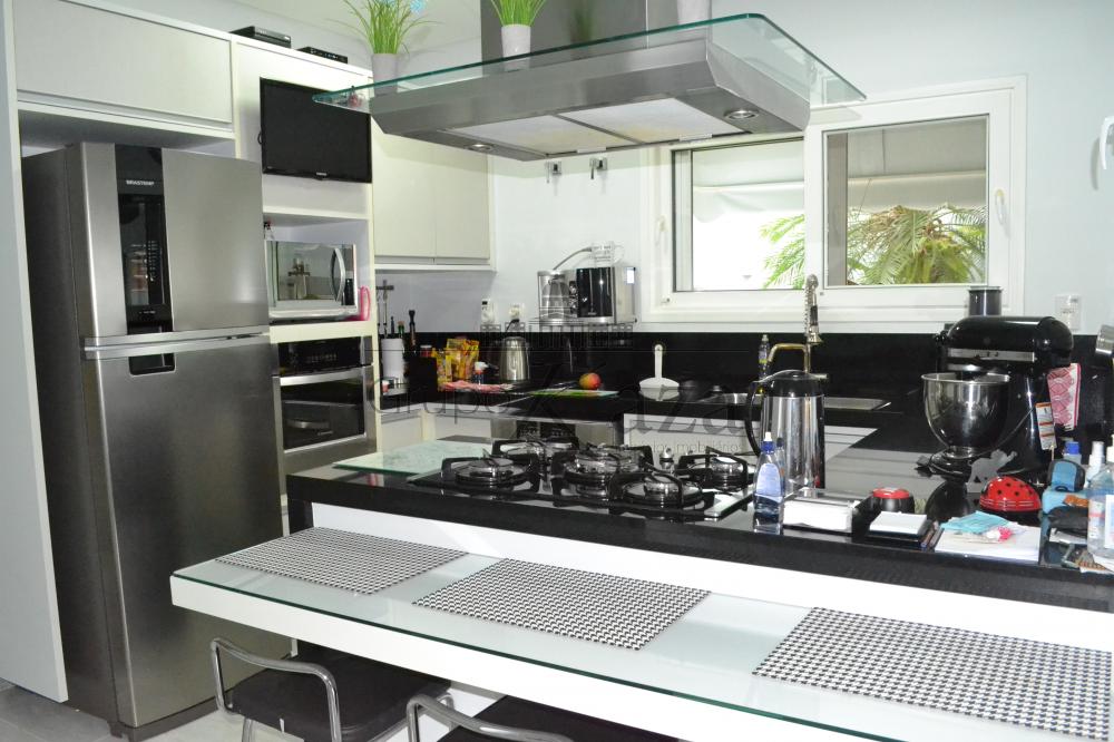 Foto 6 de Casa Sobrado em Jardim Siesta, Jacareí - imagem 6