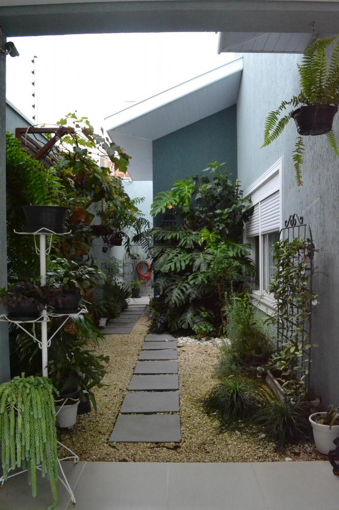 Foto 43 de Casa Sobrado em Jardim Siesta, Jacareí - imagem 43
