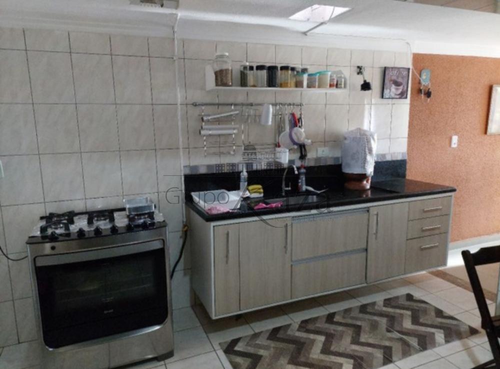 Foto 3 de Casa Padrão em Jardim Nova Detroit, São José dos Campos - imagem 3