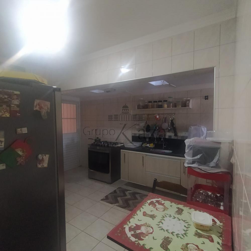 Foto 5 de Casa Padrão em Jardim Nova Detroit, São José dos Campos - imagem 5