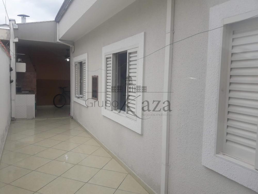 Foto 17 de Casa Padrão em Chácaras Santa Maria, Jacareí - imagem 17