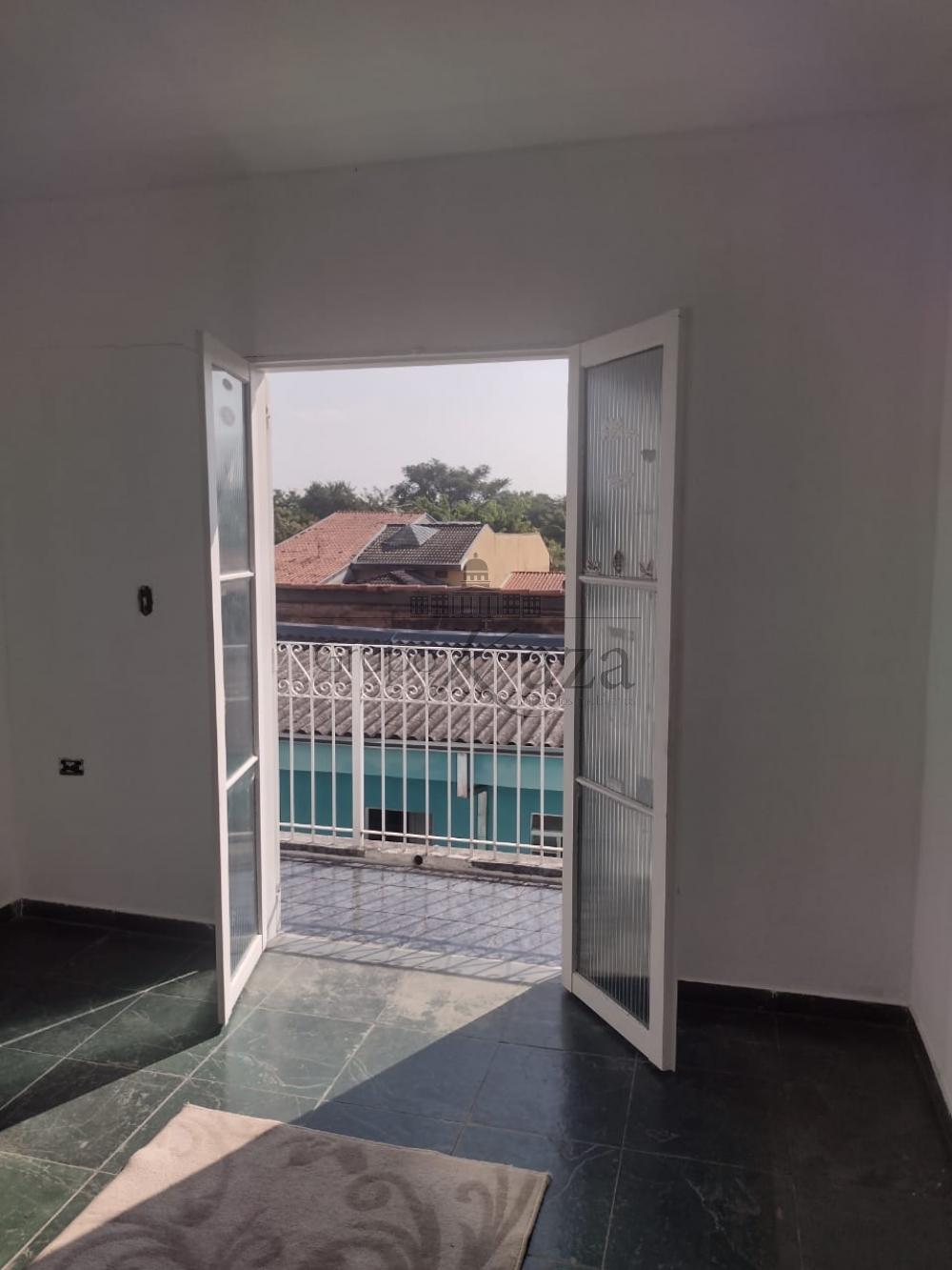 Foto 18 de Casa Padrão em Jardim Altos de Santana, São José dos Campos - imagem 18