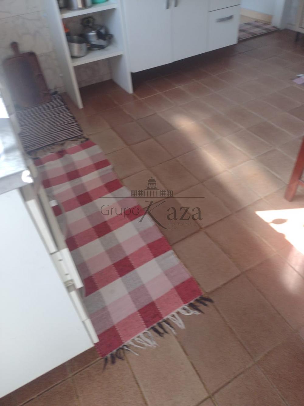 Foto 4 de Casa Padrão em Jardim Altos de Santana, São José dos Campos - imagem 4