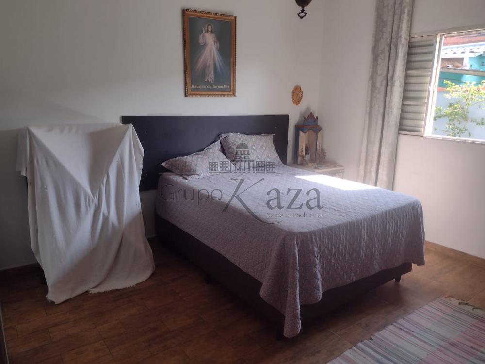 Foto 13 de Casa Padrão em Jardim Altos de Santana, São José dos Campos - imagem 13