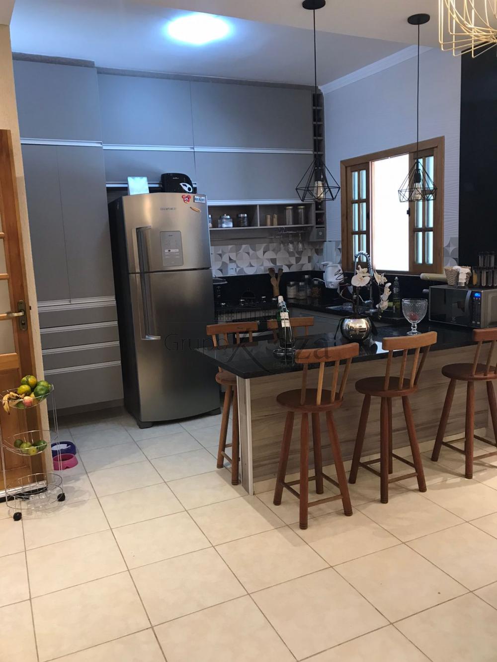 Foto 2 de Casa Padrão em Jardim Mariana II, São José dos Campos - imagem 2