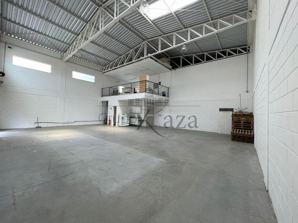 Foto 8 de Comercial Prédio em Chácaras Santa Maria, Jacareí - imagem 8
