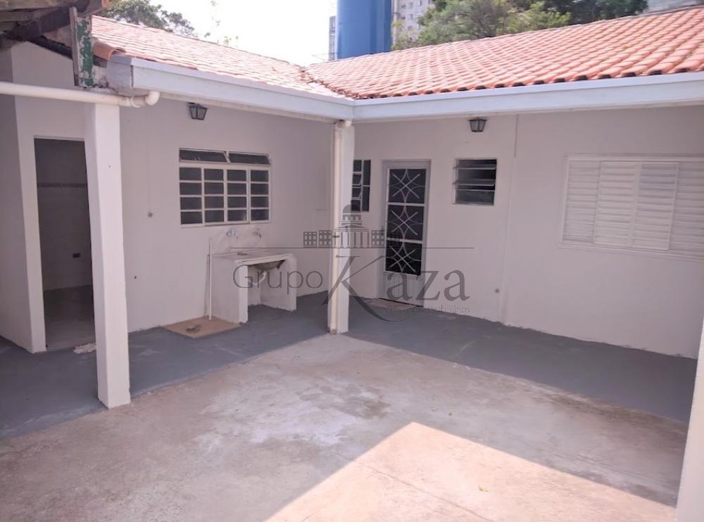 Foto 17 de Casa Sobrado em Jardim Ismênia, São José dos Campos - imagem 17