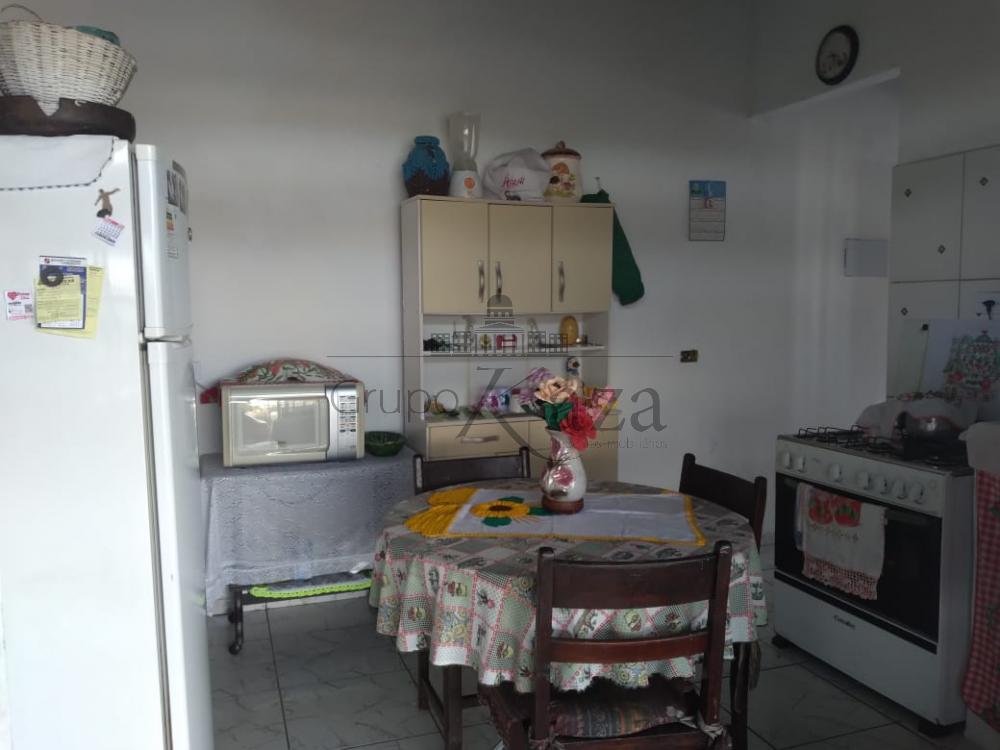 Foto 13 de Casa Padrão em Chácaras Reunidas Igarapés, Jacareí - imagem 13