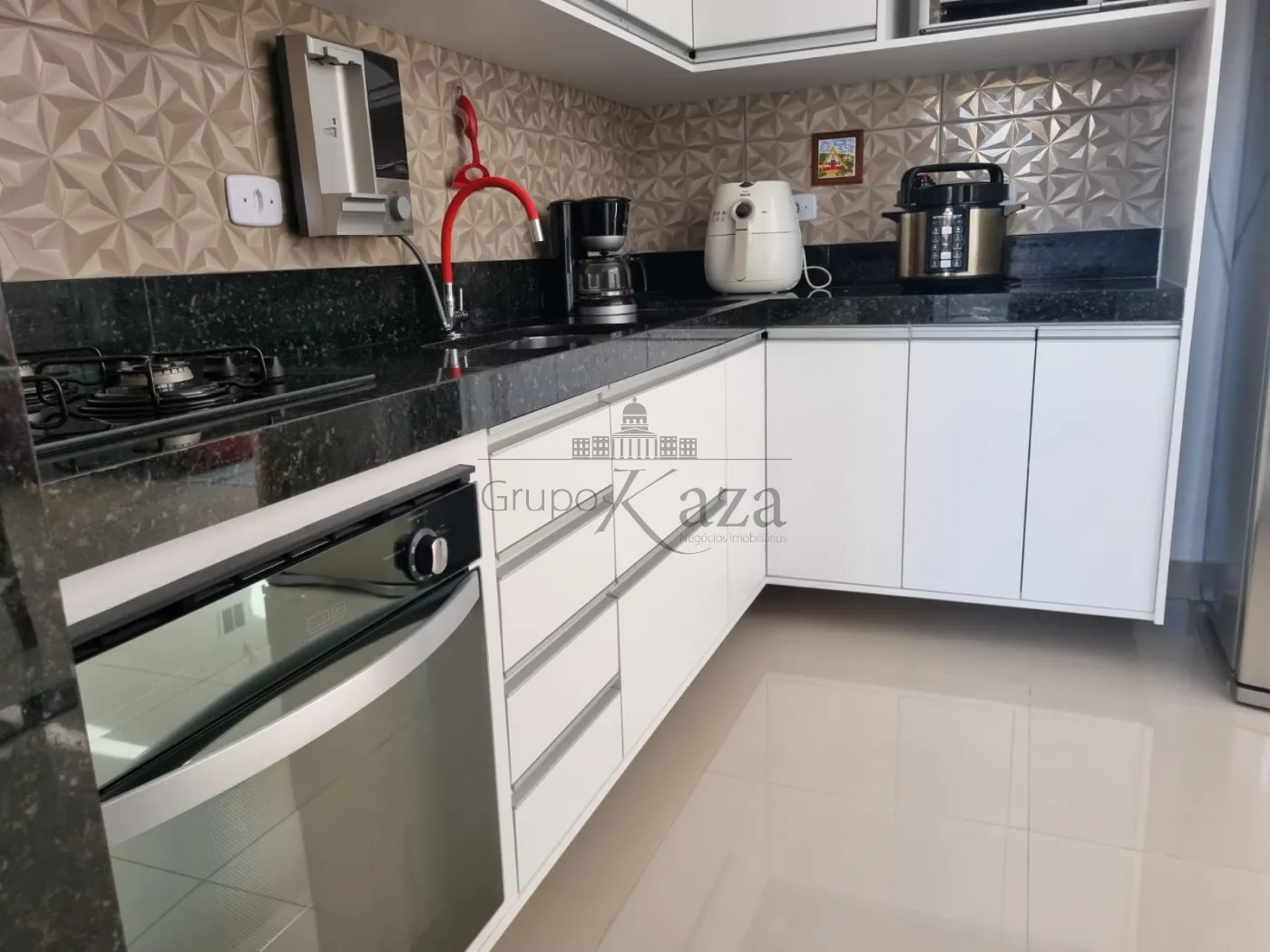 Foto 4 de Casa Padrão em Jardim Rodolfo, São José dos Campos - imagem 4