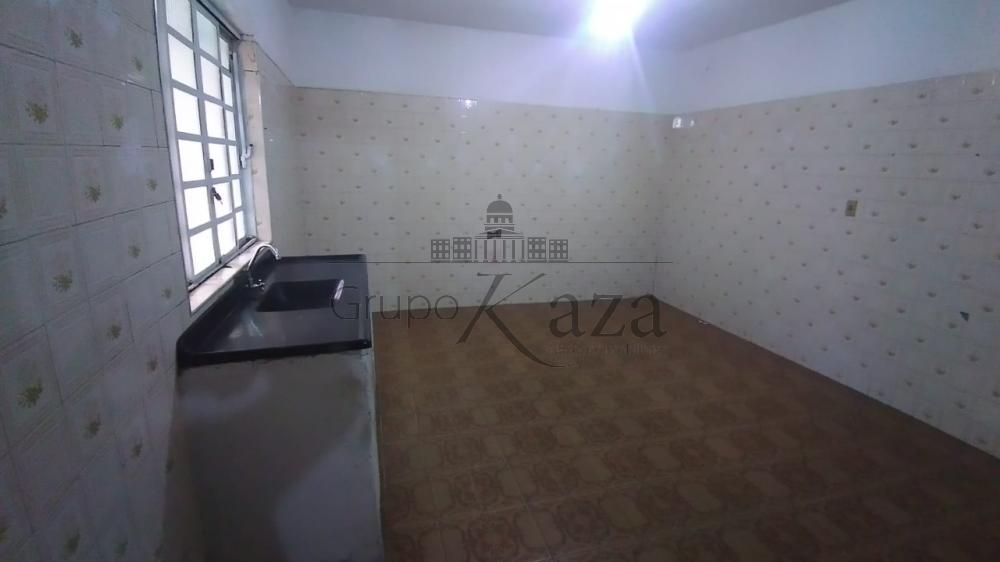 Foto 5 de Casa Padrão em Jardim Santa Inês I, São José dos Campos - imagem 5