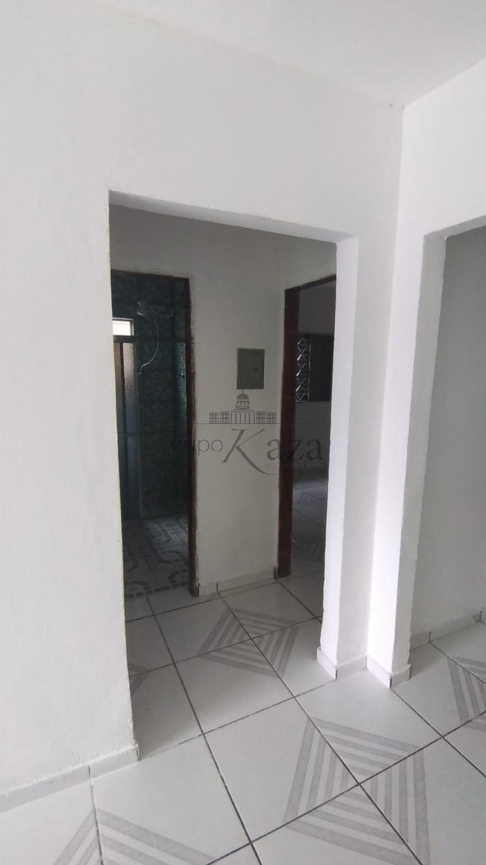 Foto 15 de Casa Padrão em Jardim Santa Inês I, São José dos Campos - imagem 15