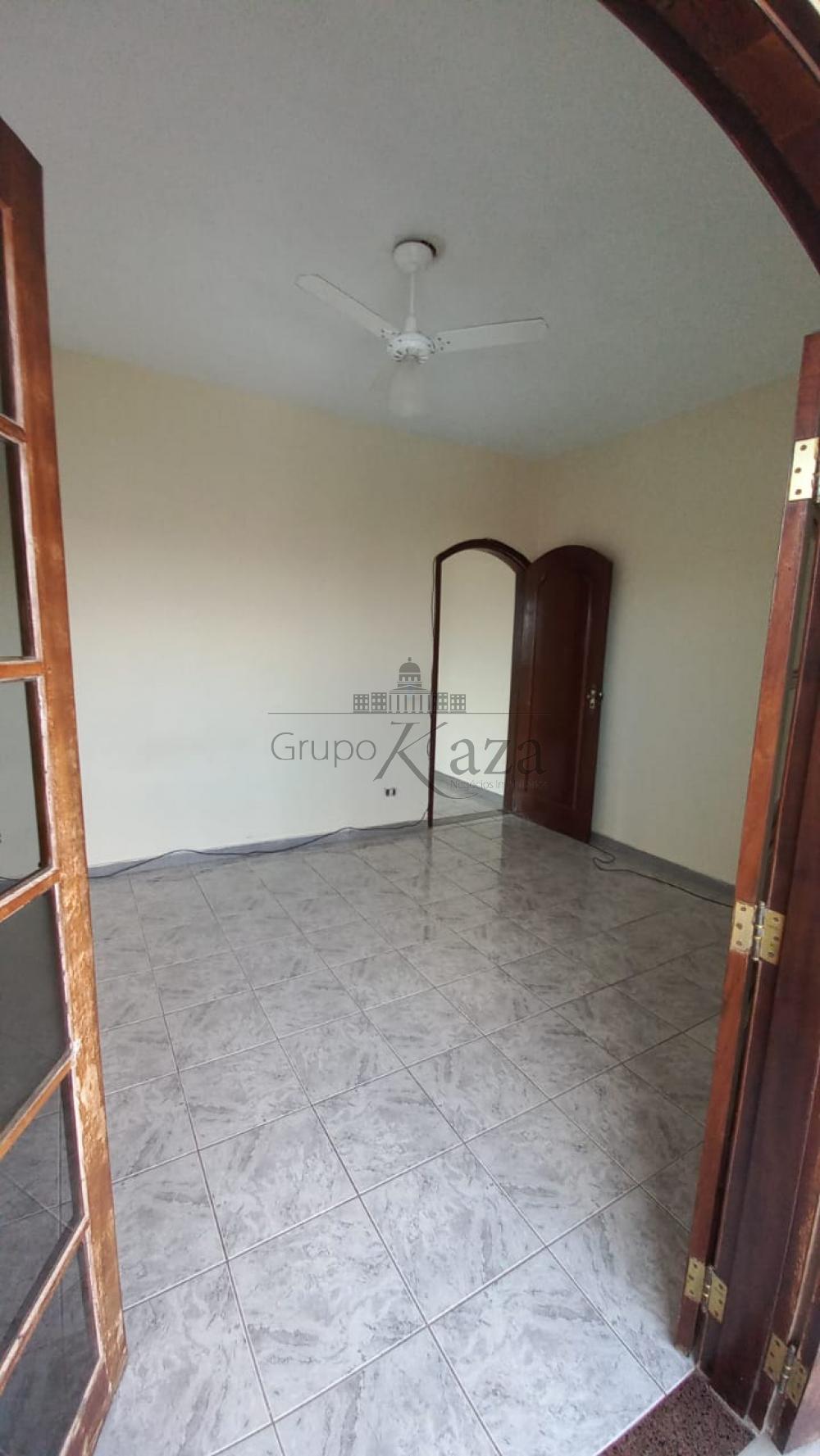 Foto 13 de Casa Sobrado em Jardim Santa Marina, Jacareí - imagem 13