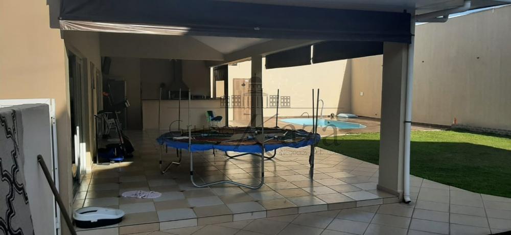 Foto 33 de Casa Sobrado em Chácaras Santa Maria, Jacareí - imagem 33