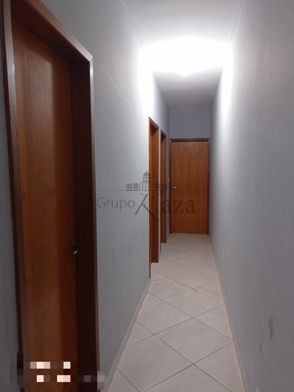 Foto 10 de Casa Padrão em Jardim Santa Inês II, São José dos Campos - imagem 10