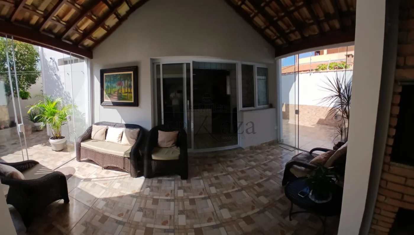 Foto 47 de Casa Sobrado em Chácaras Santa Maria, Jacareí - imagem 47