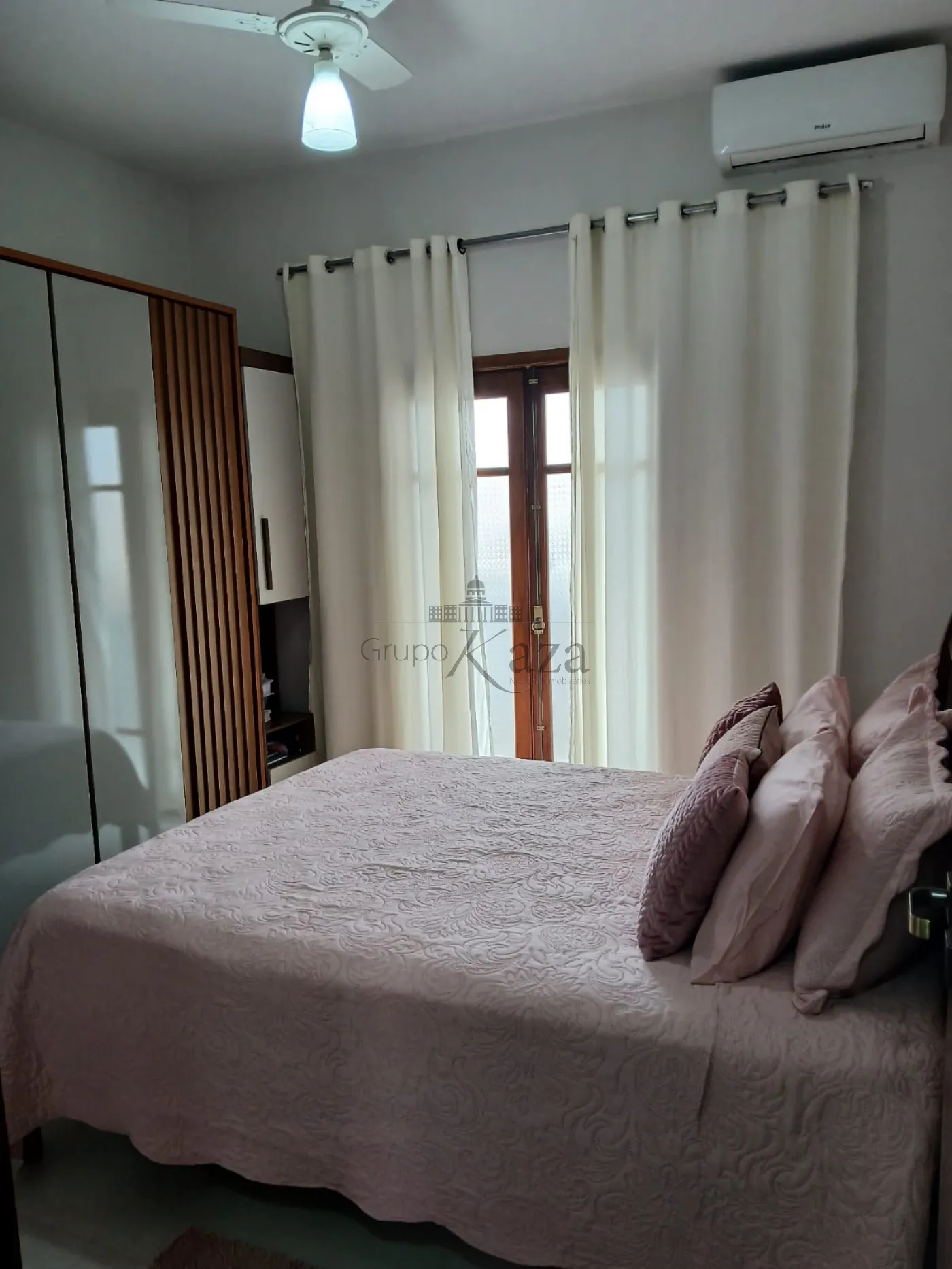 Foto 33 de Casa Sobrado em Chácaras Santa Maria, Jacareí - imagem 33