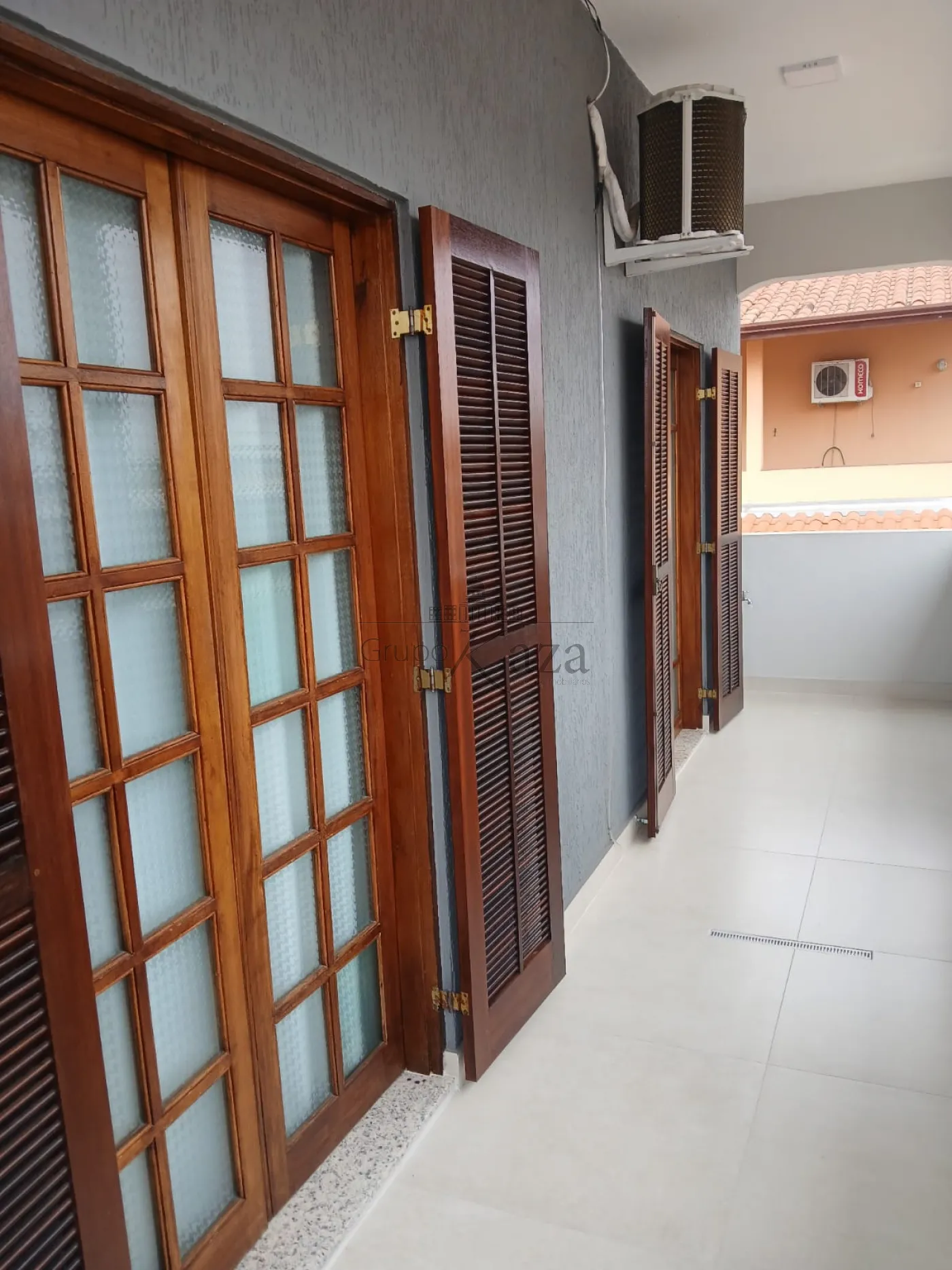 Foto 37 de Casa Sobrado em Chácaras Santa Maria, Jacareí - imagem 37