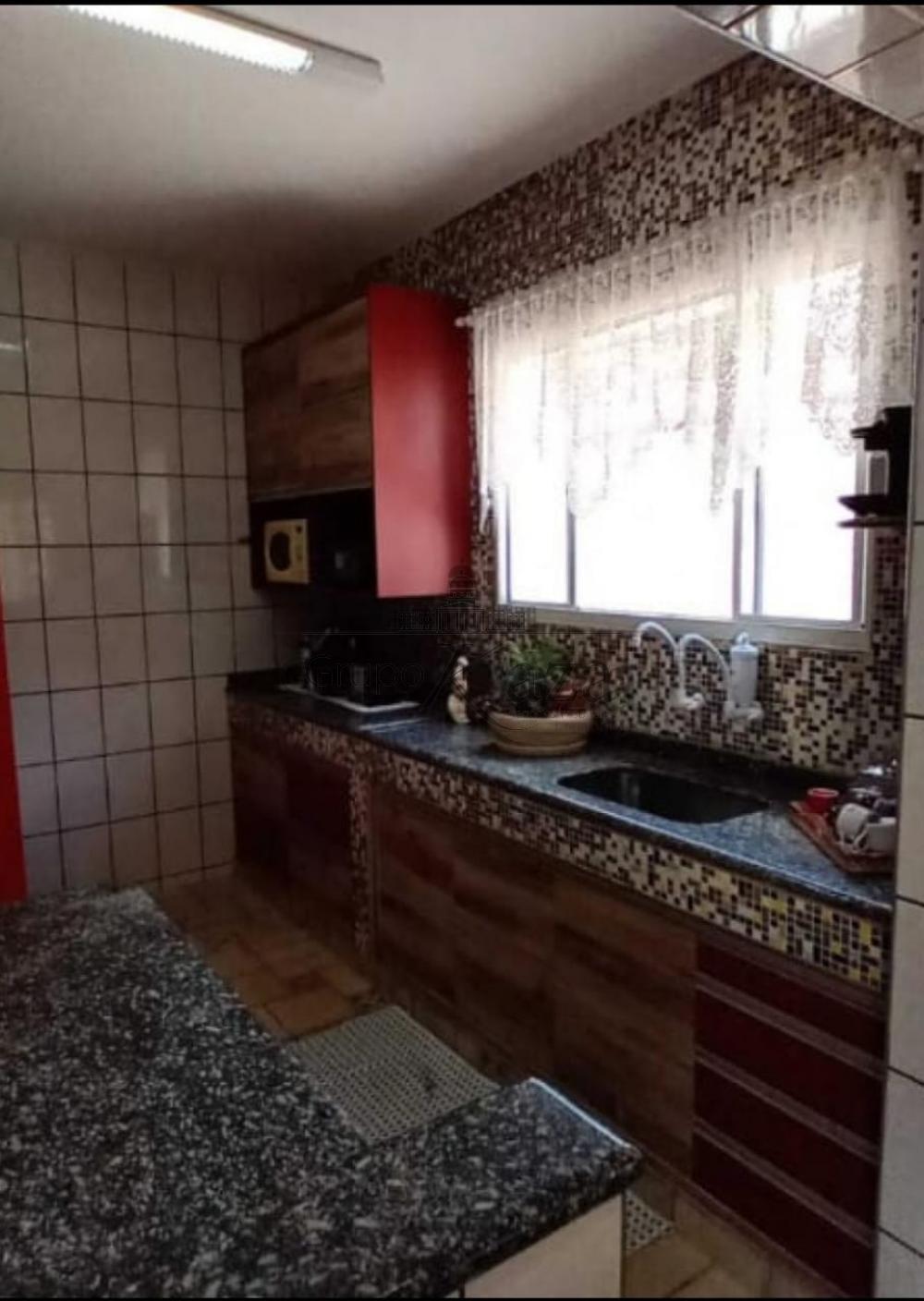 Foto 2 de Casa Sobrado em Chácaras Santa Maria, Jacareí - imagem 2