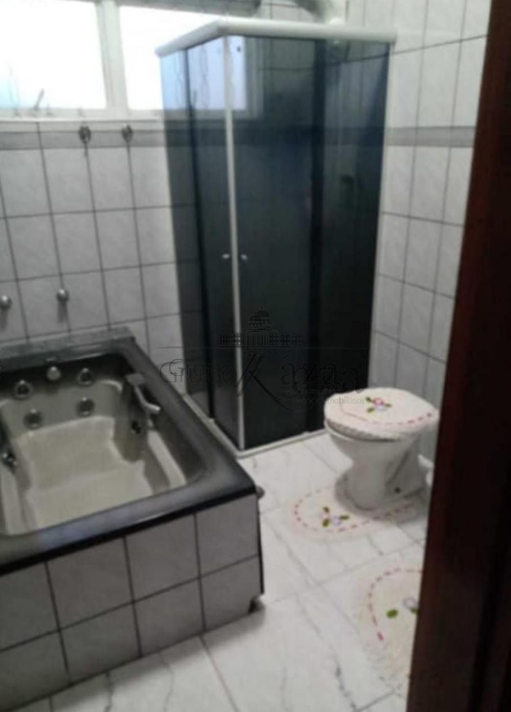 Foto 9 de Casa Sobrado em Chácaras Santa Maria, Jacareí - imagem 9