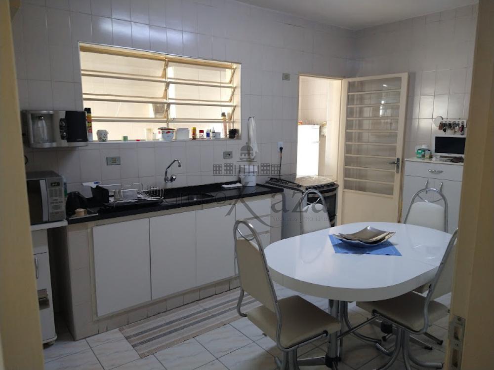 Foto 4 de Casa Padrão em Chácaras Santa Maria, Jacareí - imagem 4