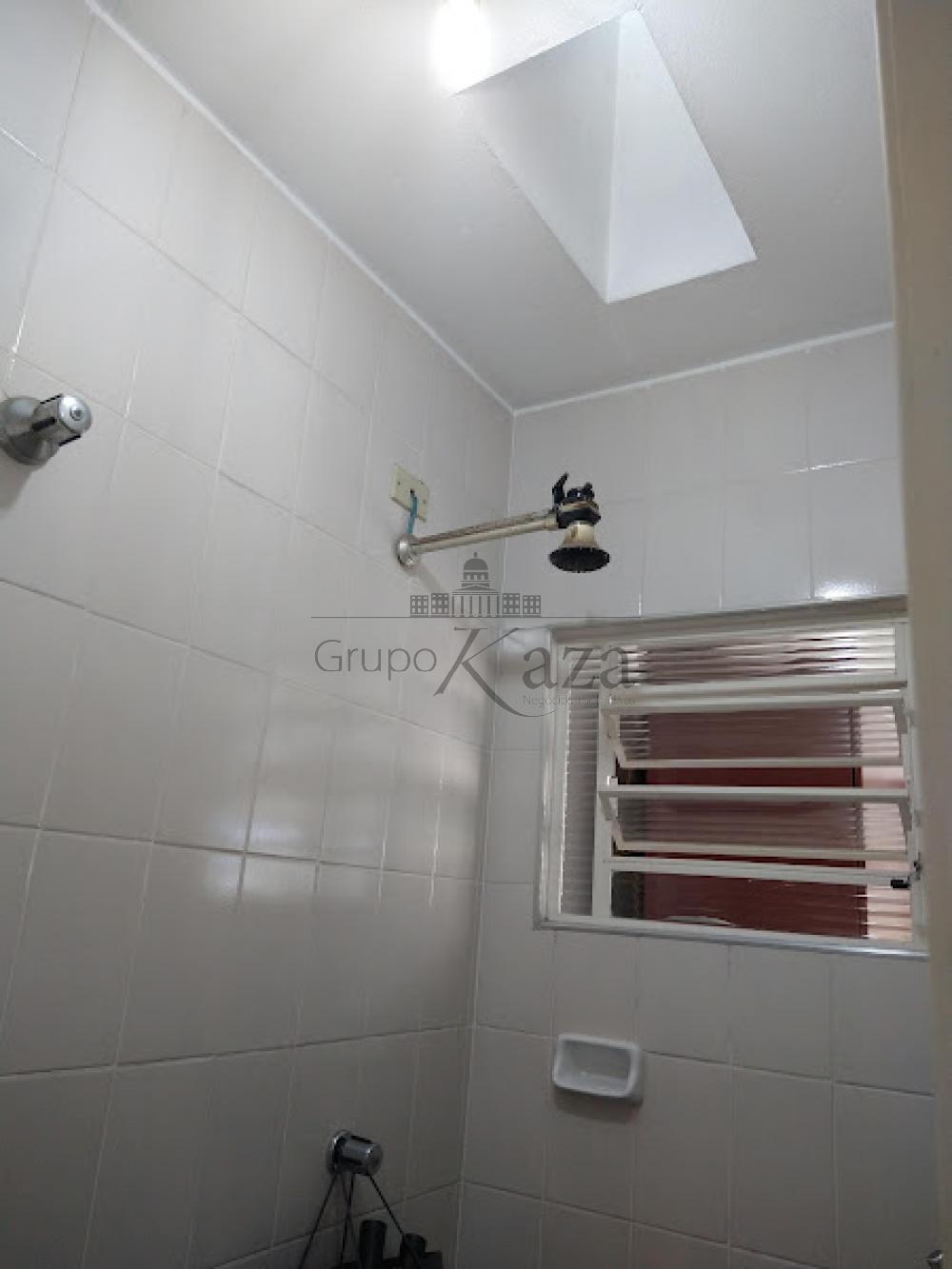 Foto 8 de Casa Padrão em Chácaras Santa Maria, Jacareí - imagem 8