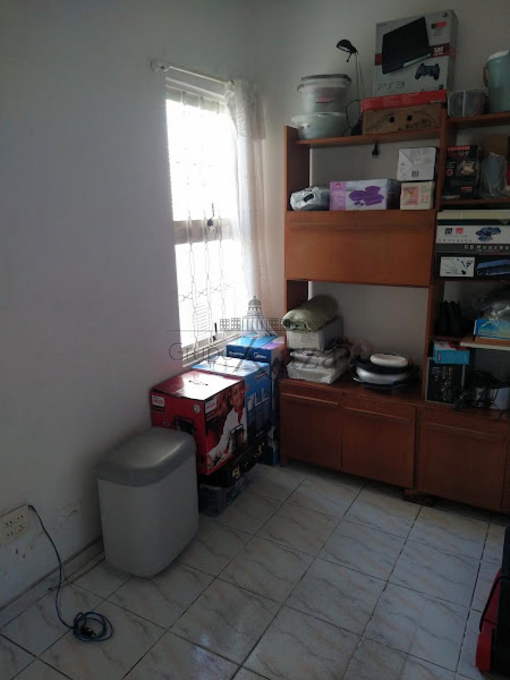 Foto 19 de Casa Padrão em Chácaras Santa Maria, Jacareí - imagem 19