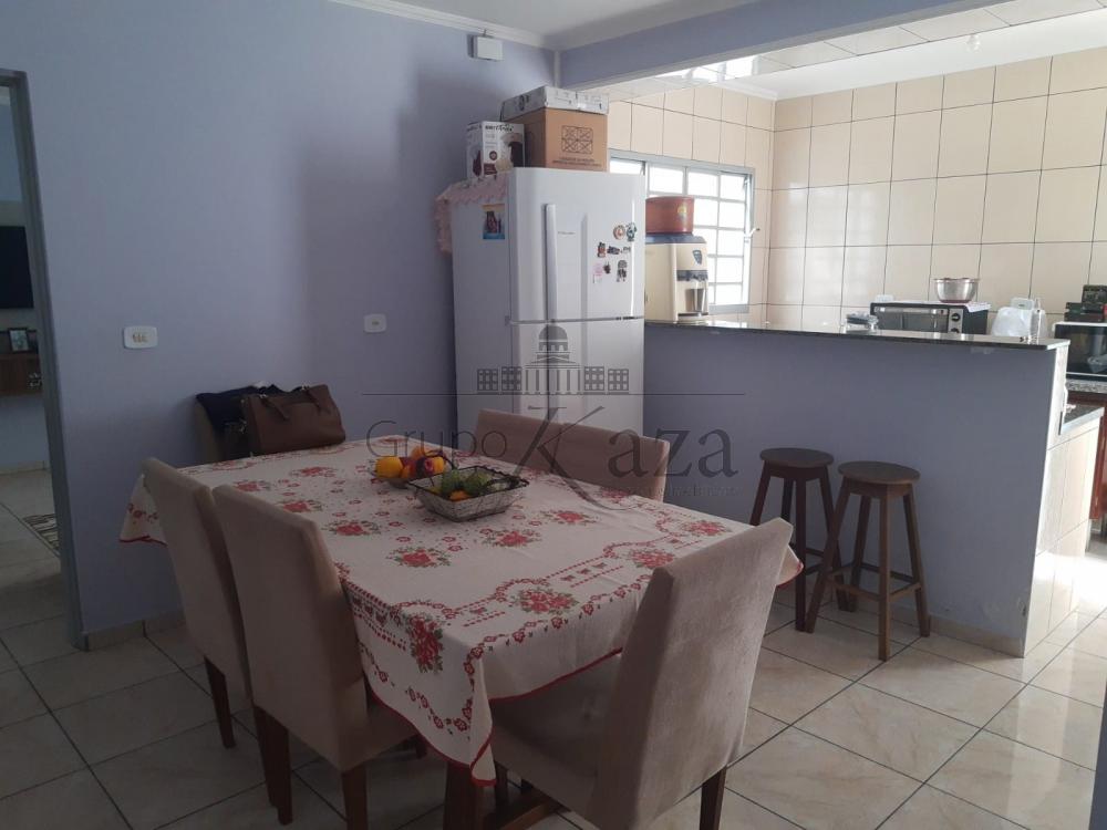 Foto 4 de Casa Padrão em Vila Pinheiro, Jacareí - imagem 4