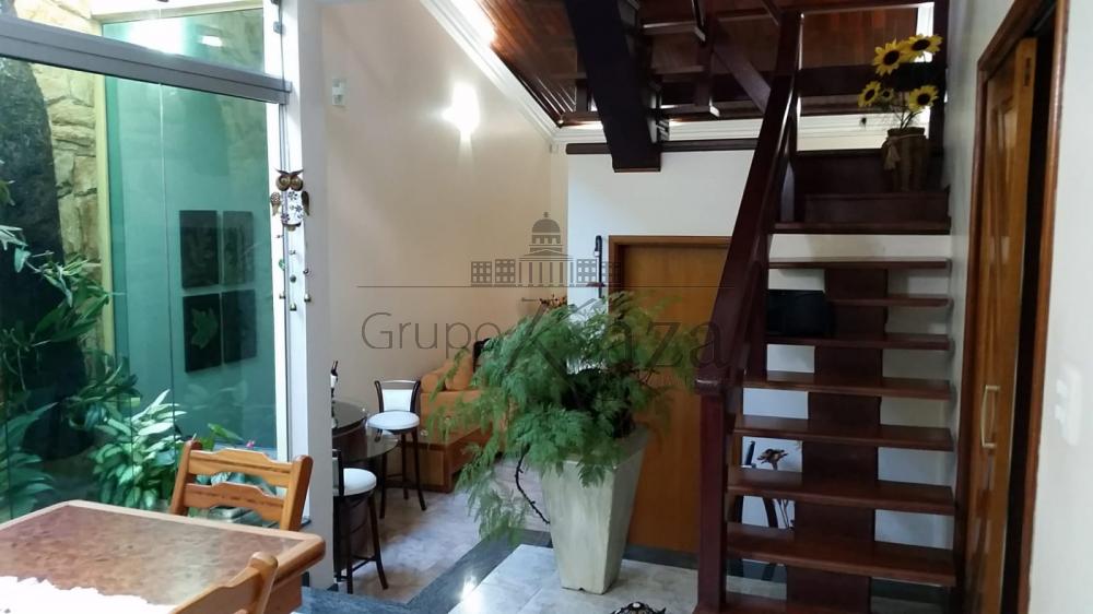 Foto 4 de Casa Sobrado em Jardim Altos de Santana I, Jacareí - imagem 4