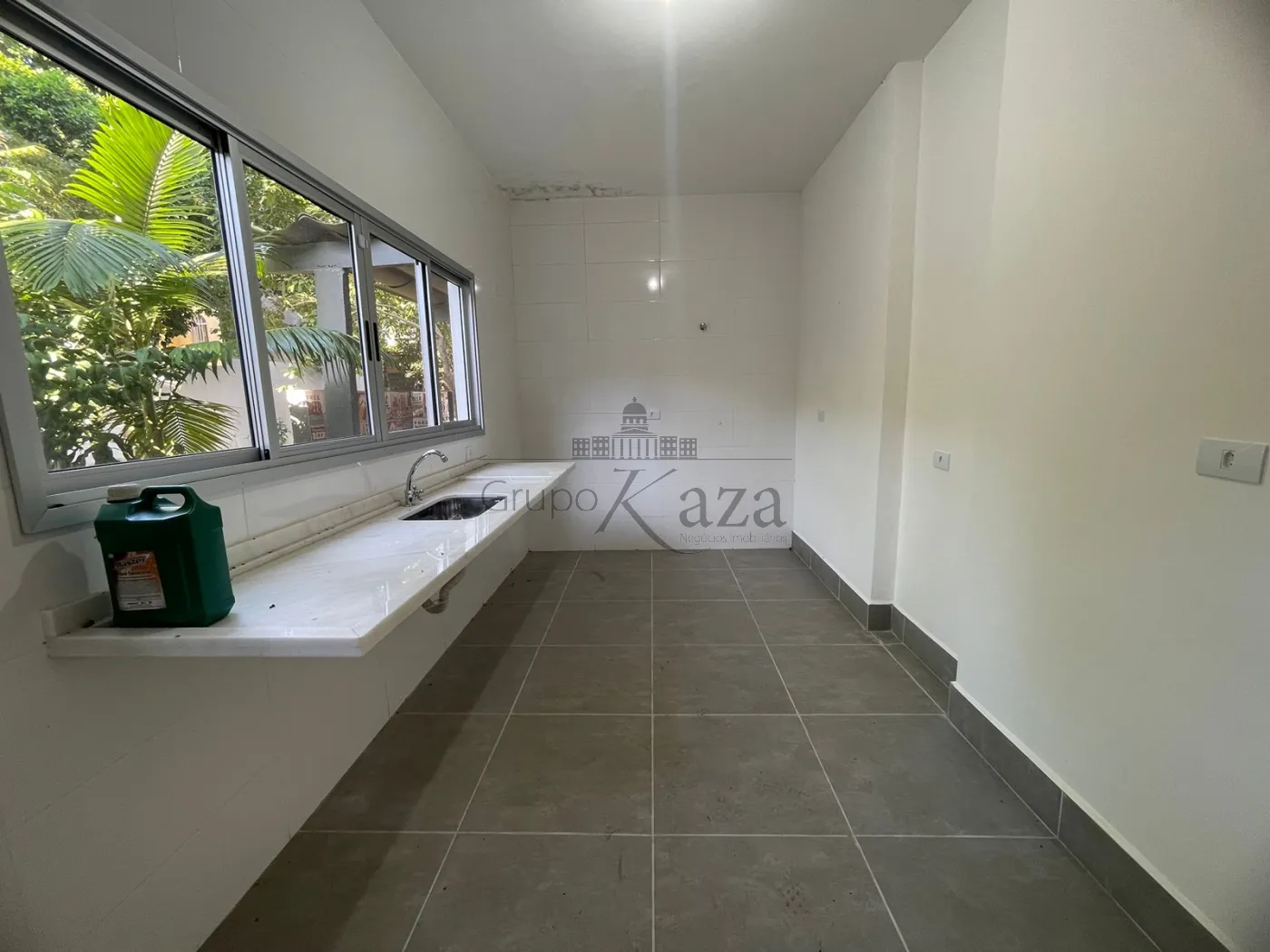Foto 5 de Casa Sobrado em Jardim Siesta, Jacareí - imagem 5