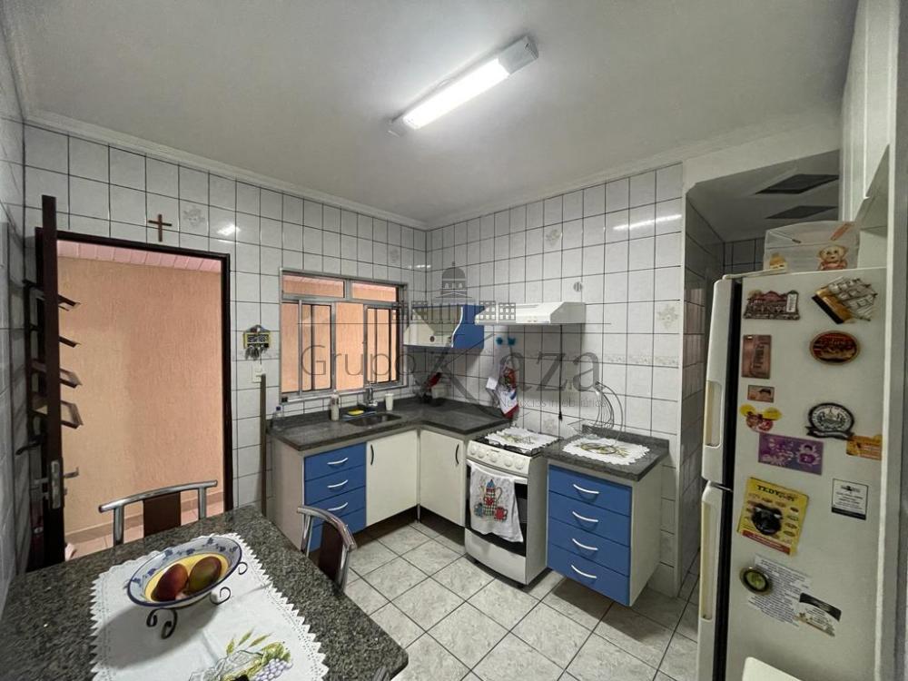 Foto 5 de Casa Padrão em Chácaras Santa Maria, Jacareí - imagem 5